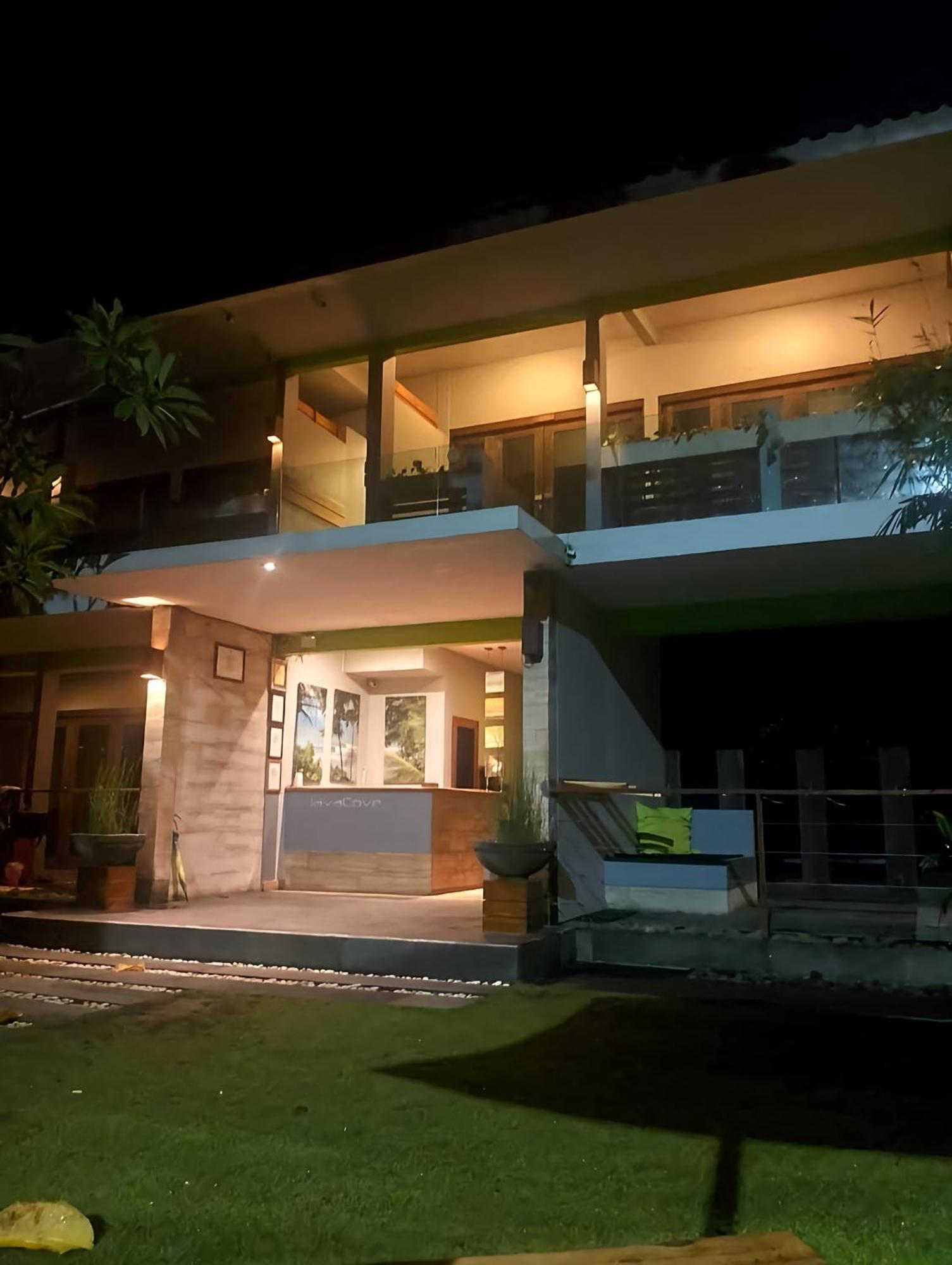 Javacove Beach Hotel Batukaras Ngoại thất bức ảnh