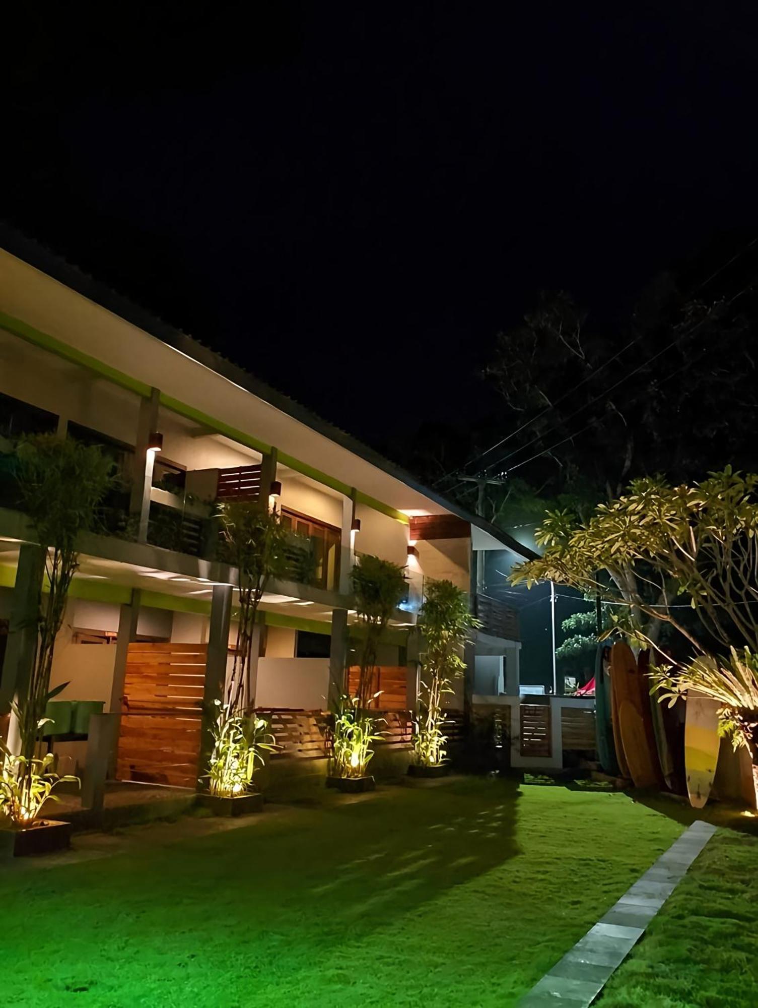 Javacove Beach Hotel Batukaras Ngoại thất bức ảnh