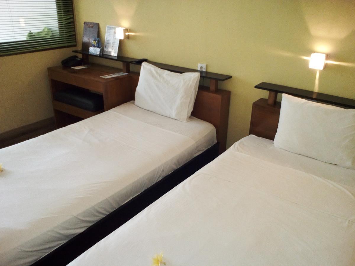 Javacove Beach Hotel Batukaras Ngoại thất bức ảnh
