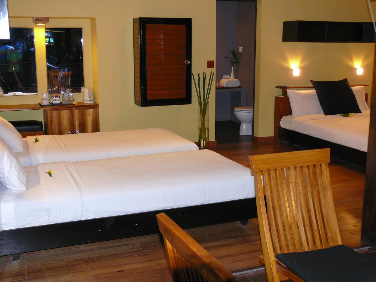 Javacove Beach Hotel Batukaras Ngoại thất bức ảnh