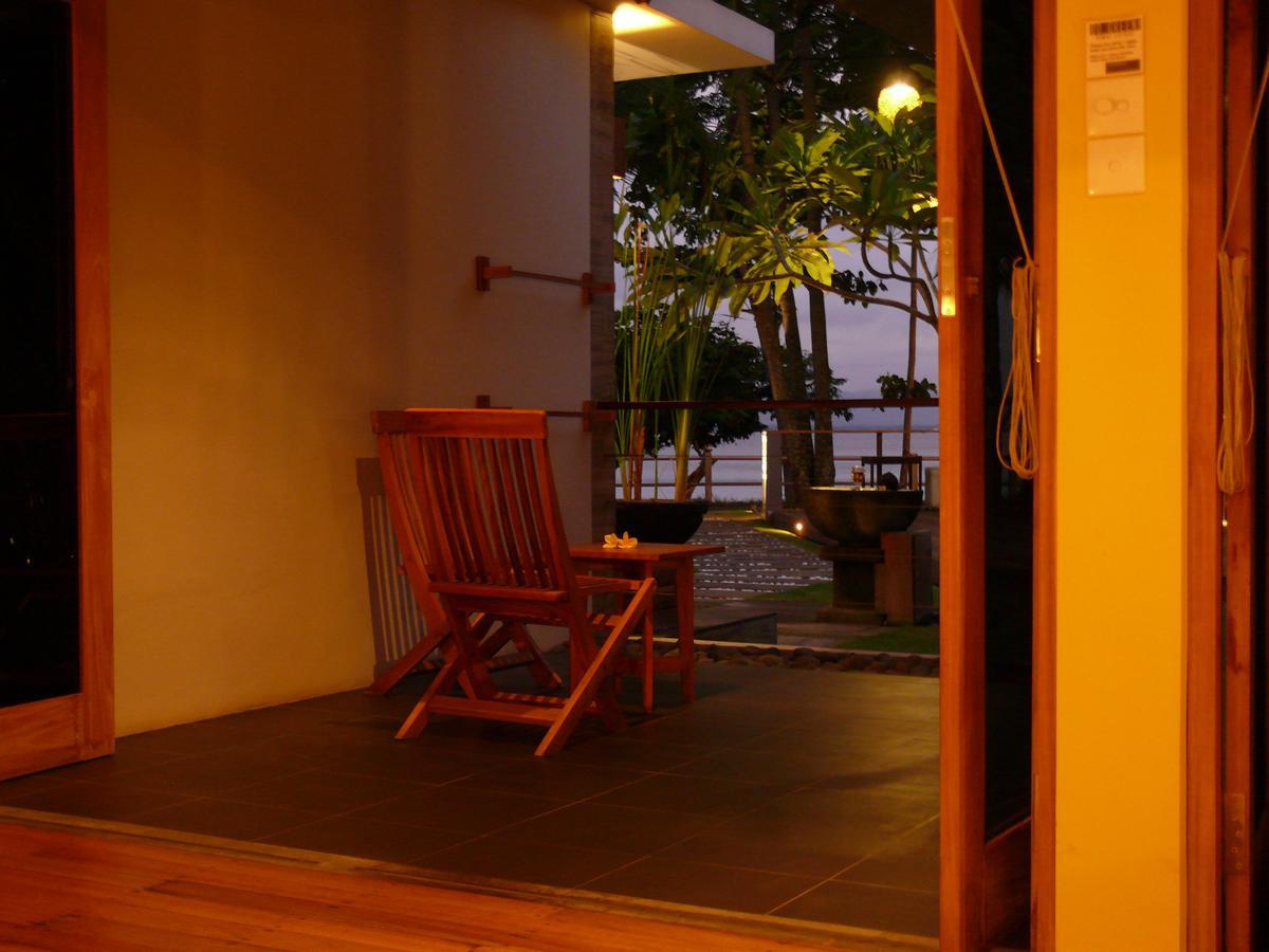 Javacove Beach Hotel Batukaras Ngoại thất bức ảnh